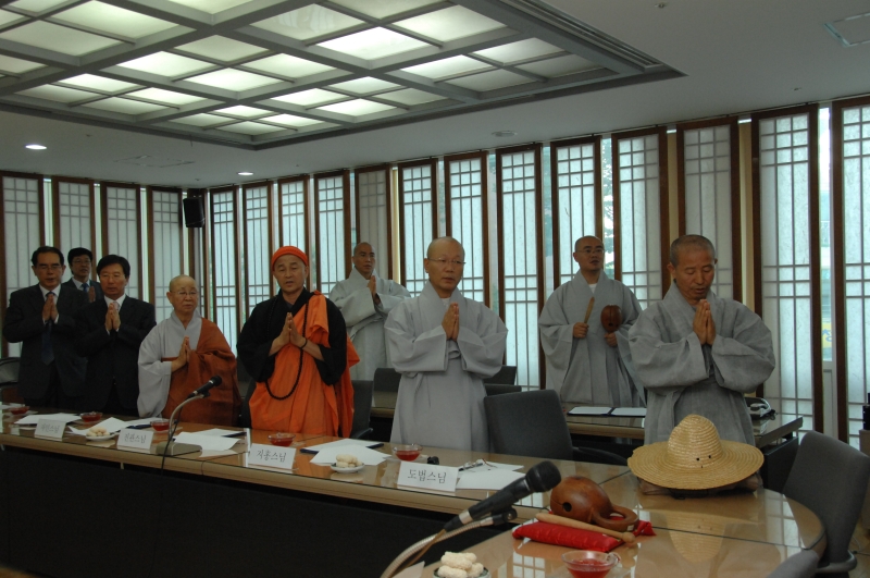 2010.06.08_화쟁위원회 위촉장 수여 (81)